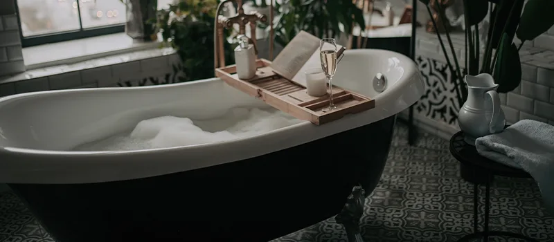 Full Bed Bathtub Replacement in Gravenhurst, ON